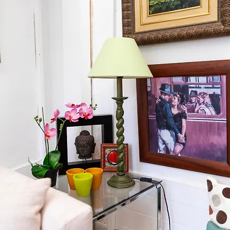 Cozy Next To Plaza Del Ayuntamiento Διαμέρισμα *