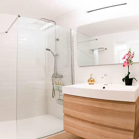 Cozy Next To Plaza Del Ayuntamiento Διαμέρισμα *